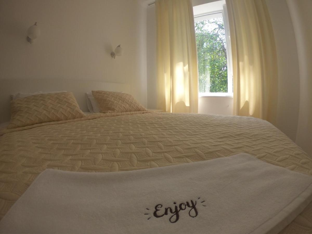 Boutique Hotel Enjoy Sergeyevka Exterior photo